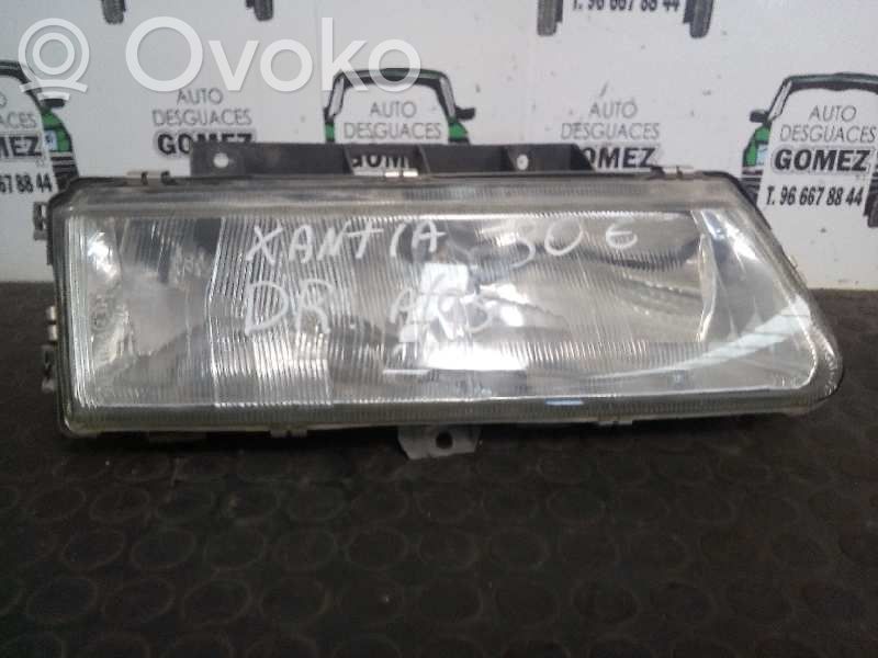 Phare frontale   95667948