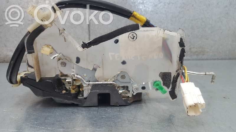 Serrure de porte avant   6903050140