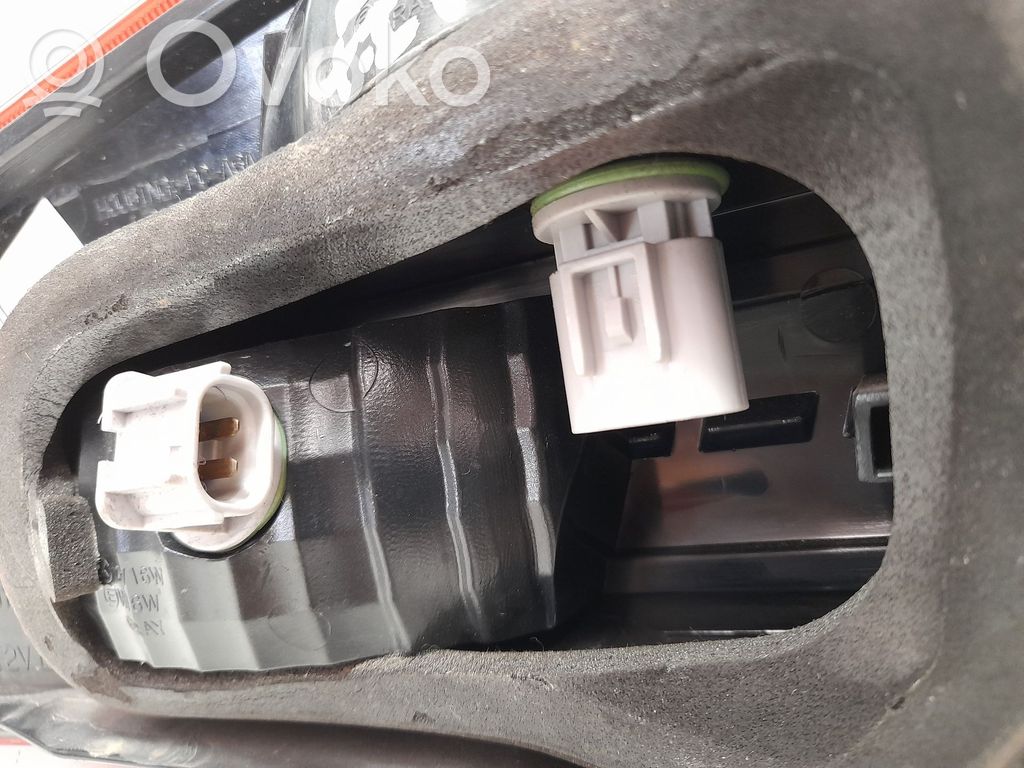 Renault Koleos I Luci posteriori del portellone del bagagliaio