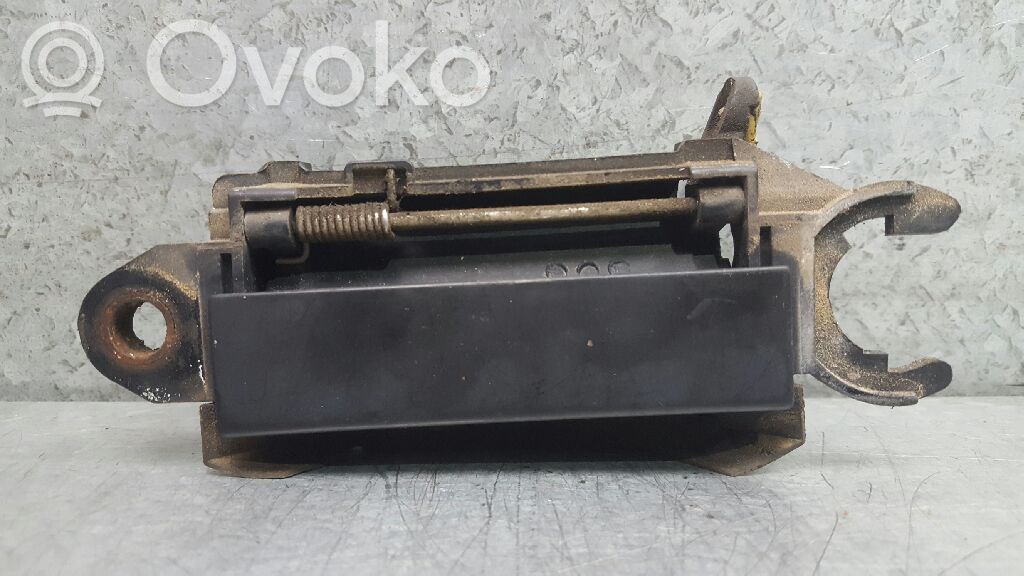 Manecilla externa puerta delantera   4A0837205