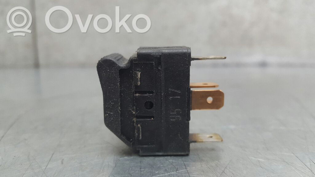 Interruptor del elevalunas eléctrico   4D0959855