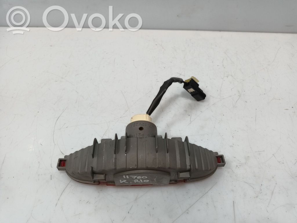 KIA Rio Third/center stoplight 