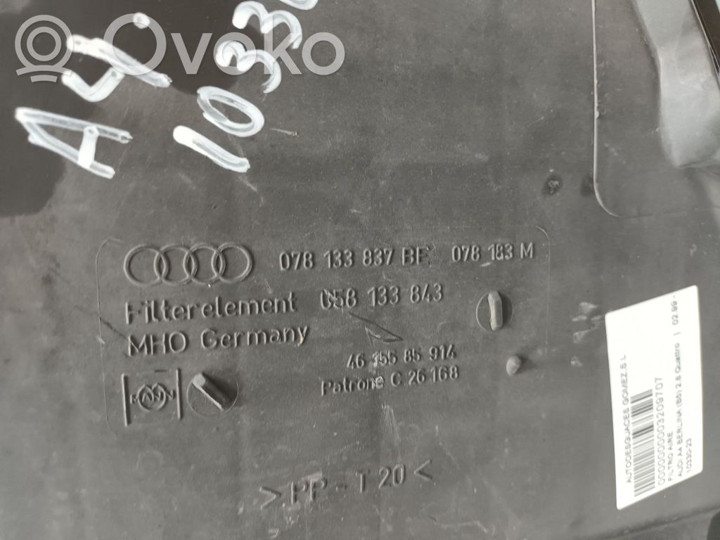 Audi A4 S4 B5 8D Caja del filtro de aire 