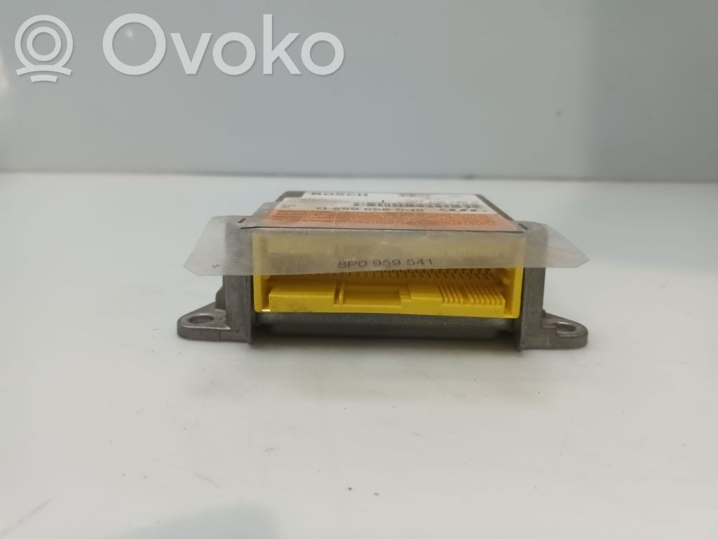 Module de contrôle airbag   8P0959655D