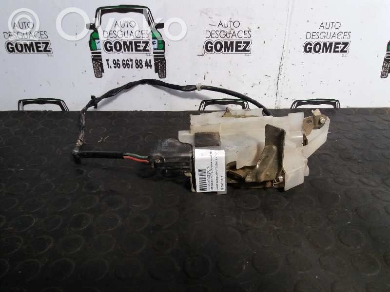 Mazda 323 Zamek drzwi tylnych 