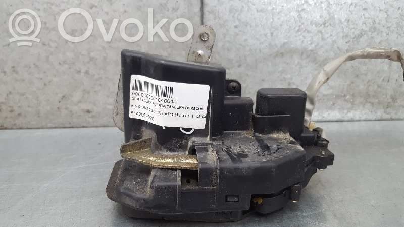 KIA Cerato Takaoven lukko