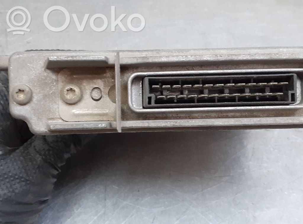 Moottorin ohjainlaite/moduuli   7700104956