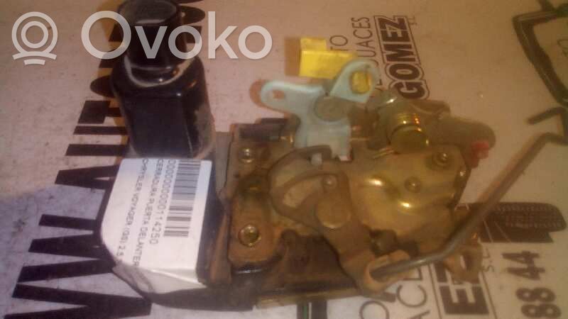 Zamek drzwi przednich   04675585