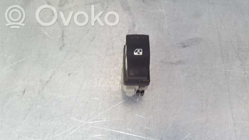 Przyciski szyb   8200220508