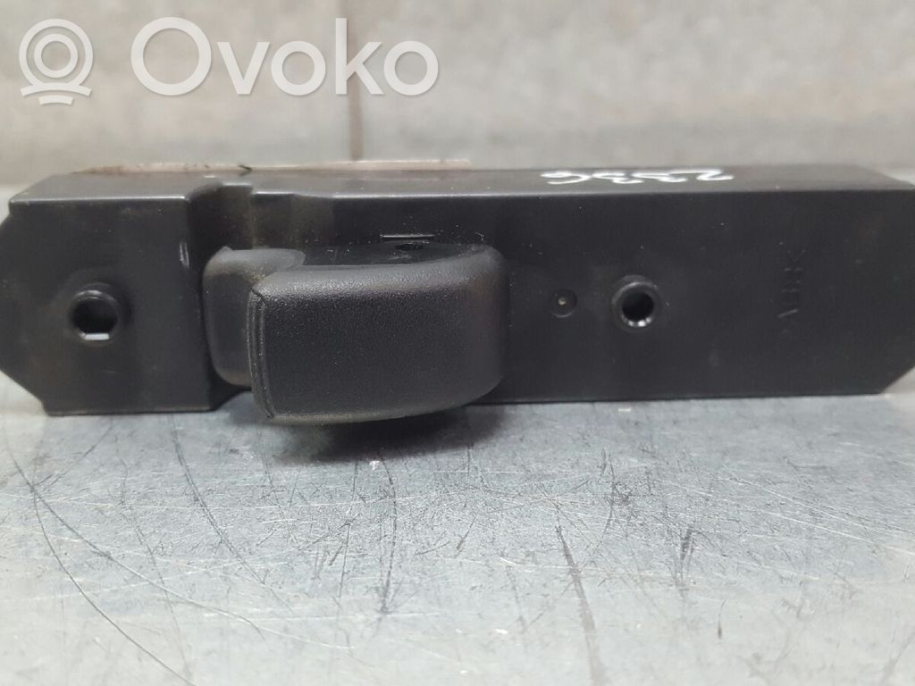 Interruptor del elevalunas eléctrico   MR252818