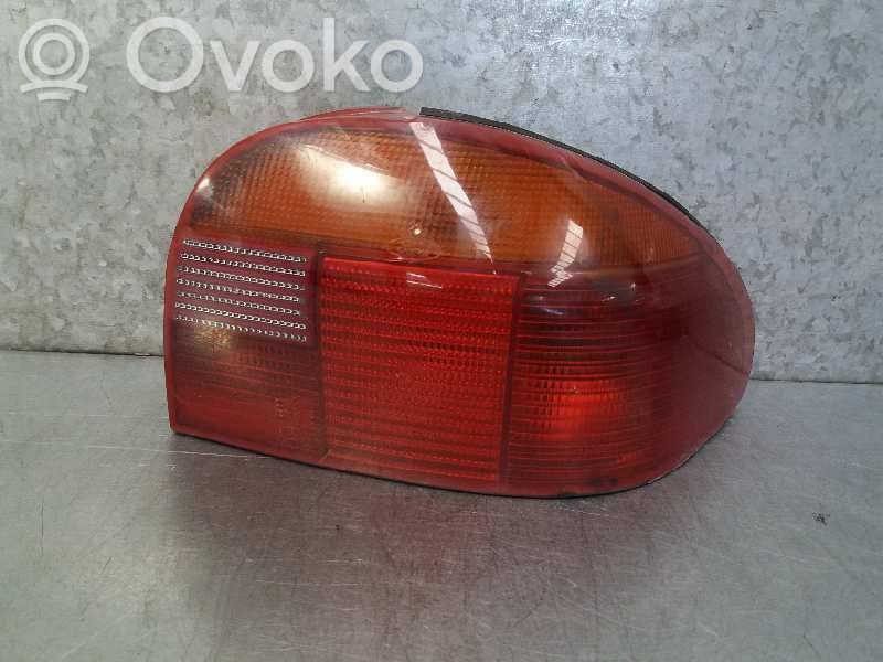 Ford Mondeo MK I Luci posteriori 