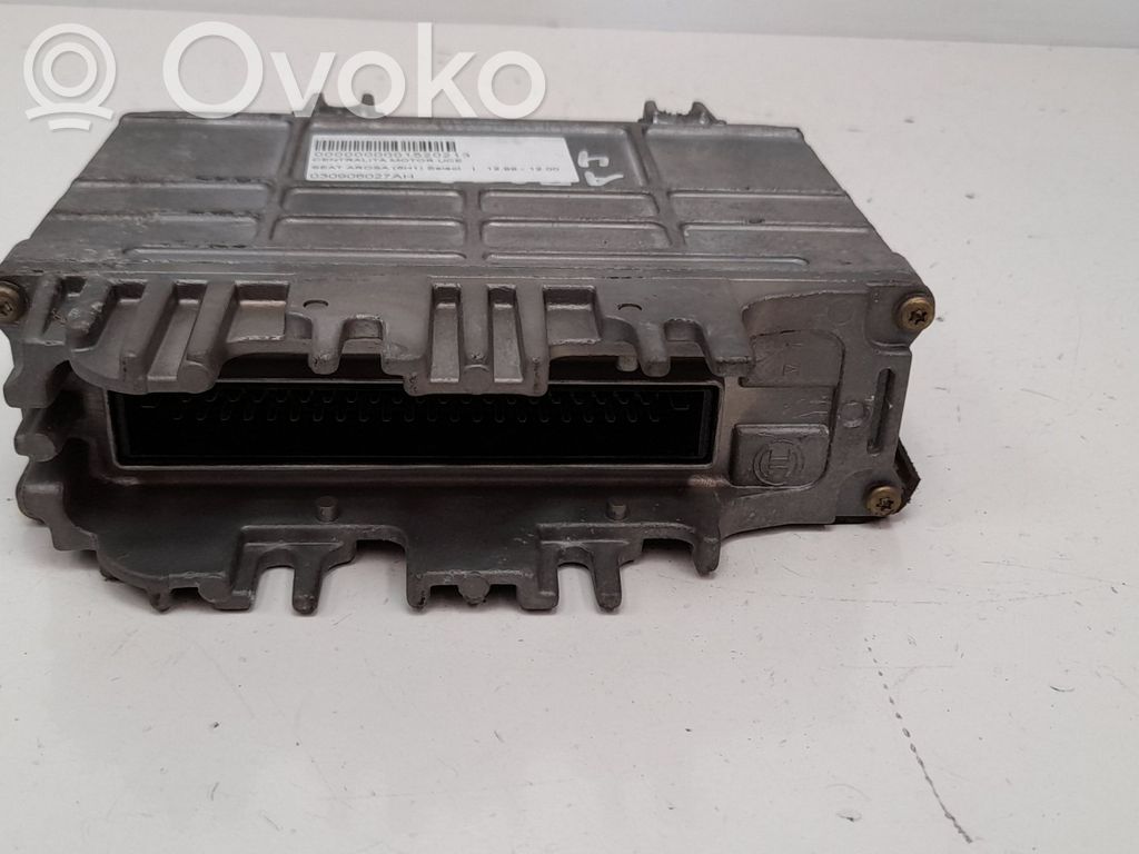 Unidad de control/módulo del motor   030906027AH
