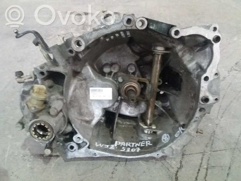 Peugeot Partner Boîte de vitesses manuelle à 5 vitesses