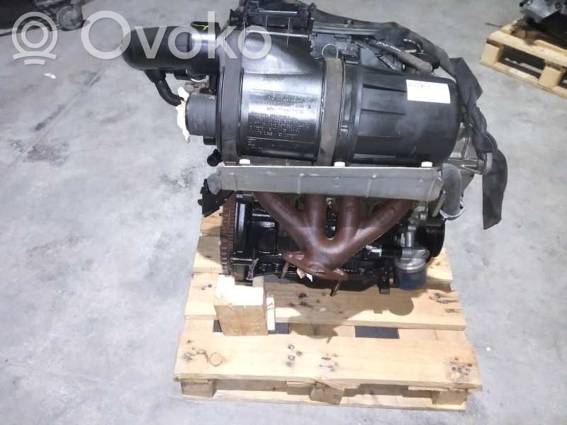 Moottori   D7F700