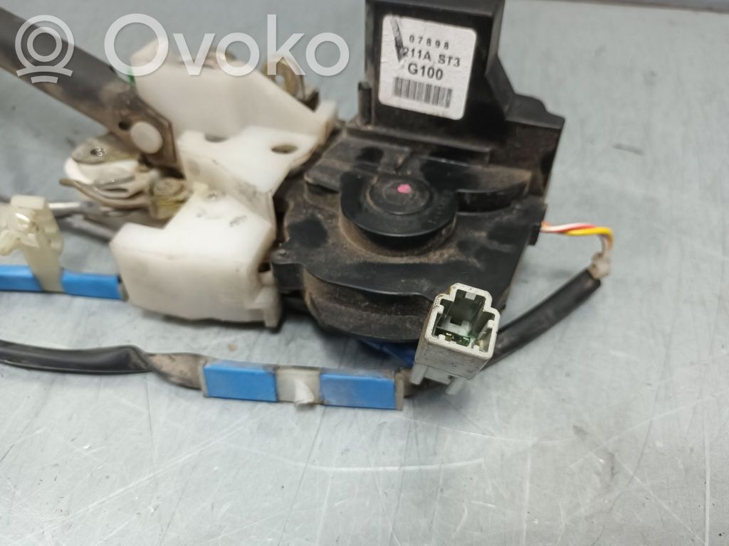 Honda Civic Priekšpusē slēdzene 