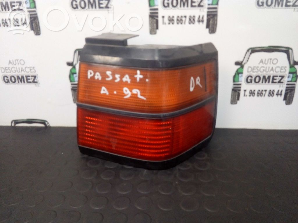 Volkswagen PASSAT B3 Lampă spate în caroserie 