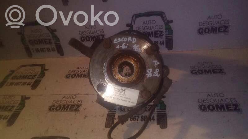 Ford Escort Achsschenkel vorne 