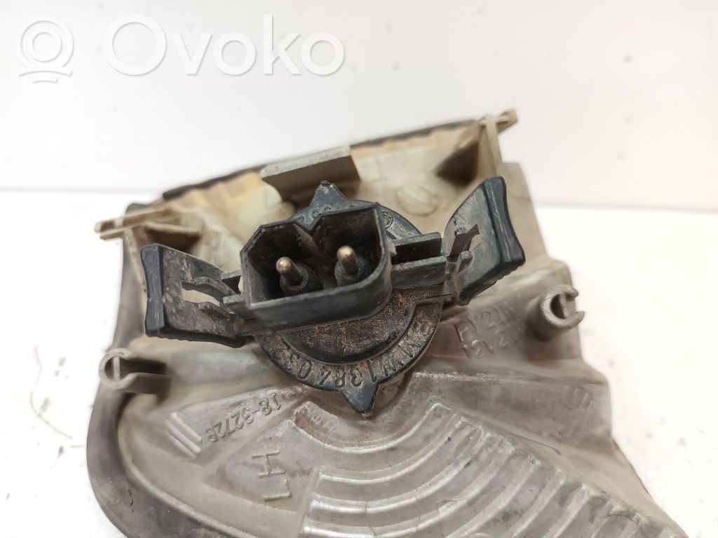 Headlight/headlamp   9403095