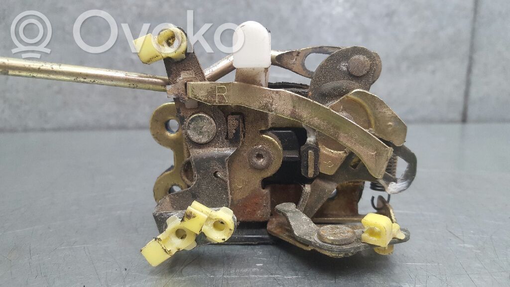 Etuoven lukko
