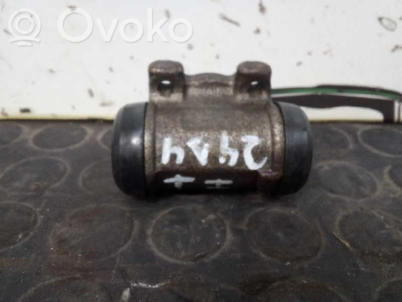 Peugeot 106 Cilindro freno posteriore 