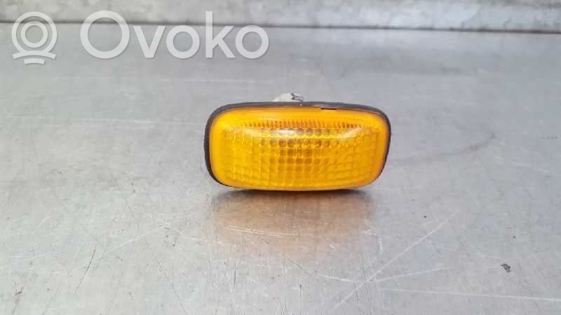 Nissan Almera Seitenblinker 