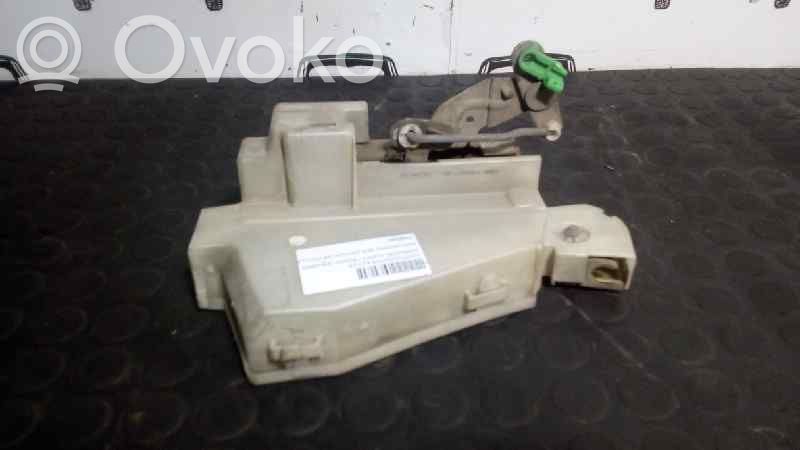 Ford Mondeo MK I Takaoven lukko