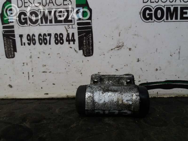 Renault Clio I Takajarrusylinteri 