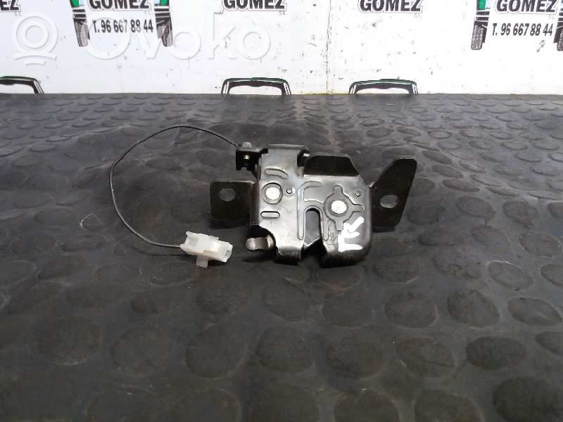 Tailgate lock latch   D20462310C