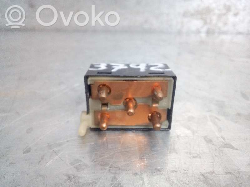 Elektrisko logu slēdzis