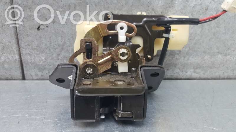 Tailgate lock latch   B25S62310C