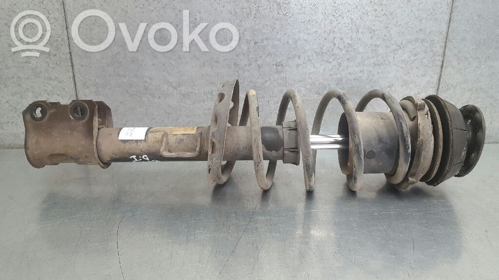 Opel Corsa C Priekšpusē amortizators 