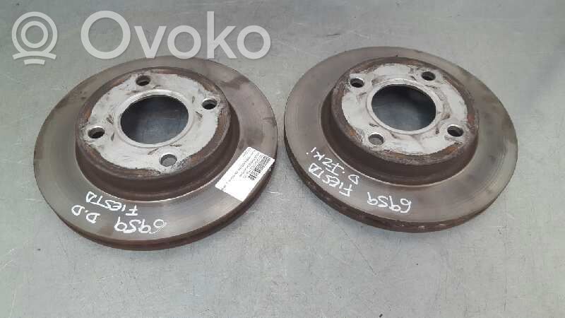 Ford Fiesta Disque de frein avant 