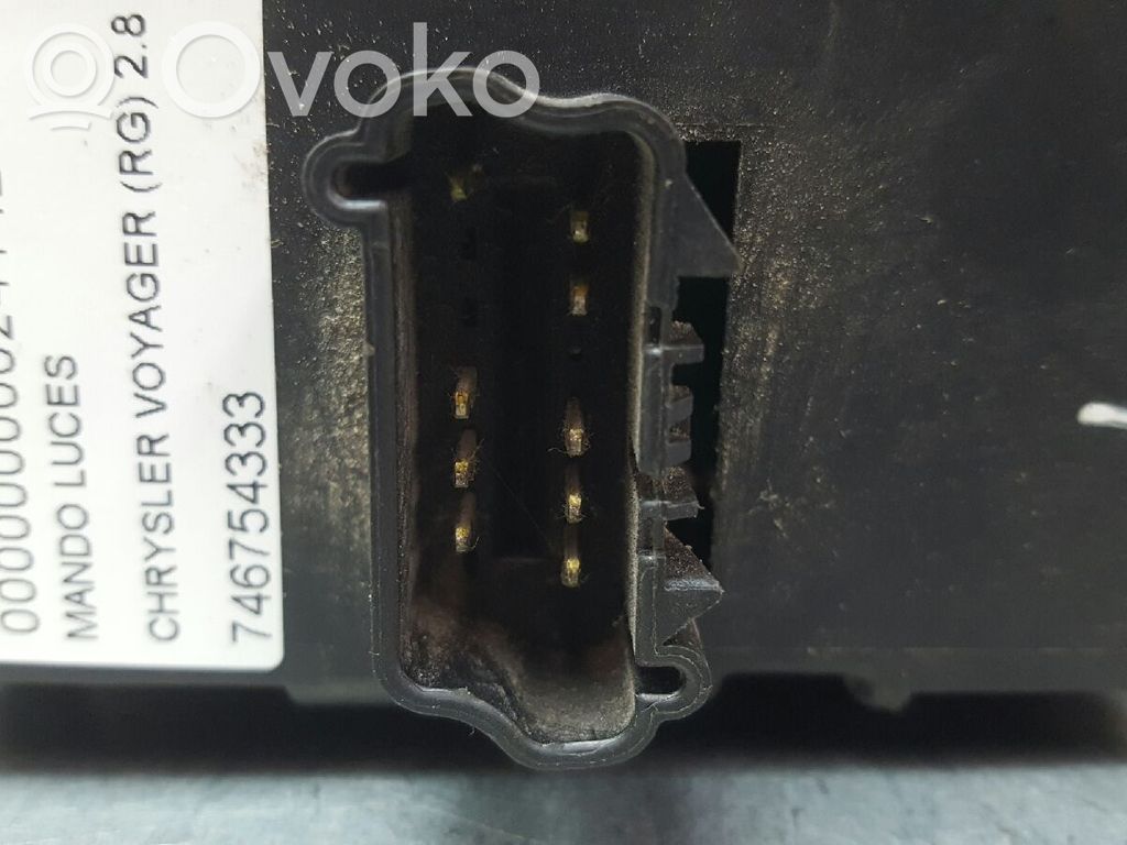 Light switch   746754333
