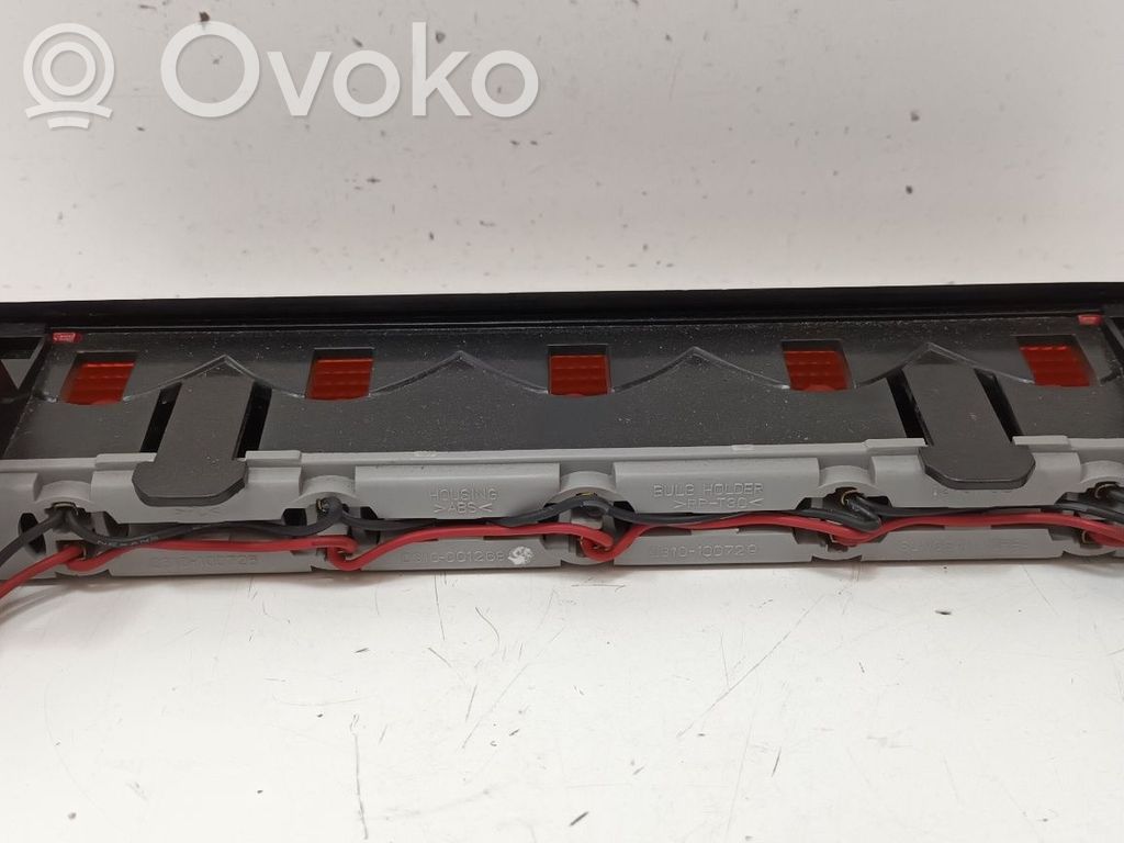 Chevrolet Tacuma Third/center stoplight 