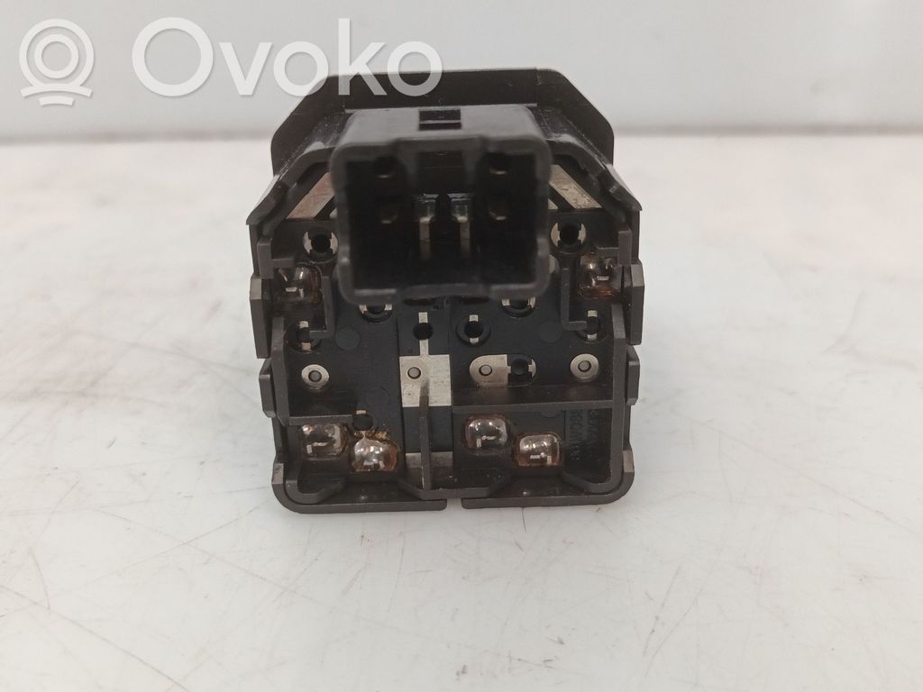 Chevrolet Matiz Electric window control switch 