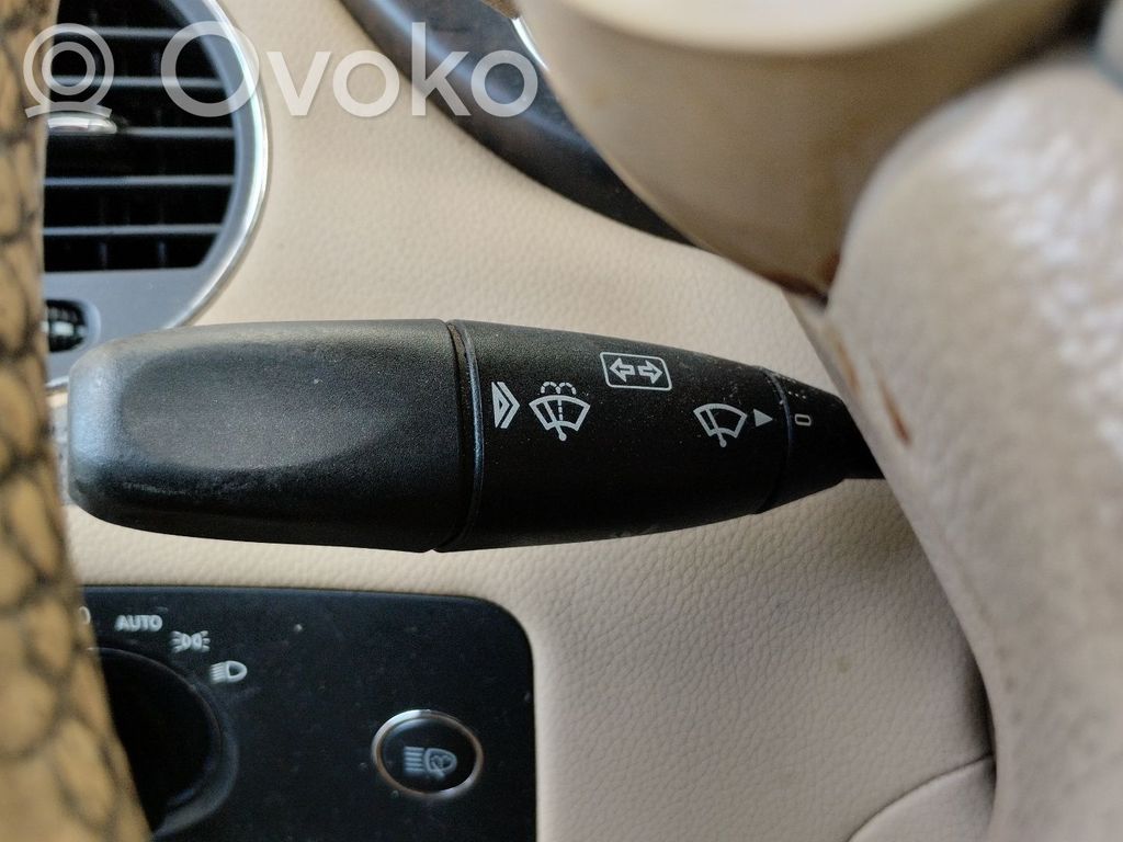 Mercedes-Benz CLS C219 Leva indicatori