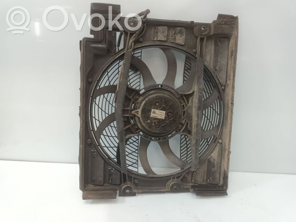 BMW 5 E39 Elektrisks radiatoru ventilators 