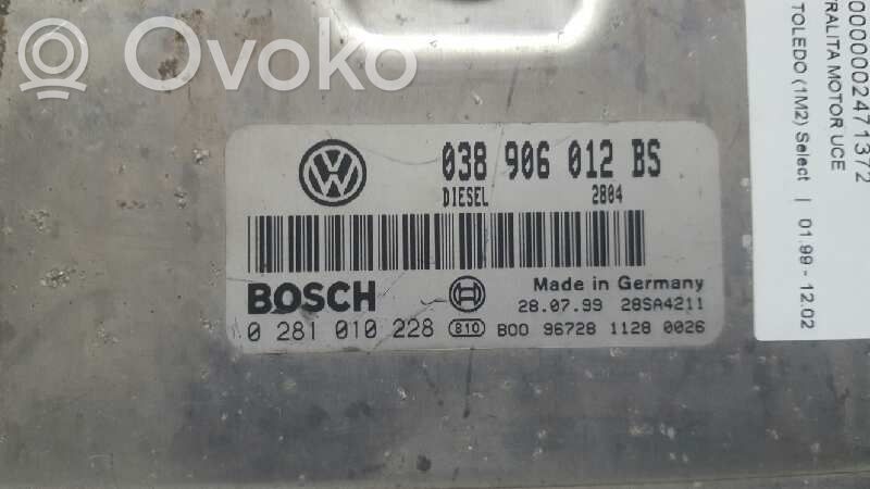 Unidad de control/módulo del motor   038906012BS