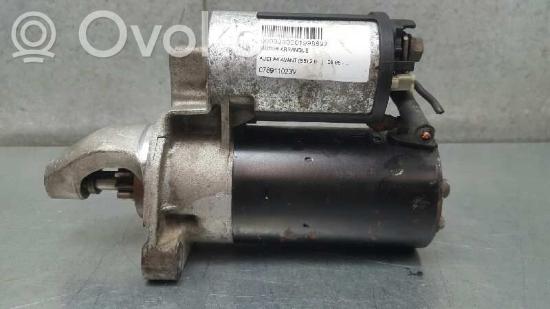 Audi A4 S4 B5 8D Starteris 