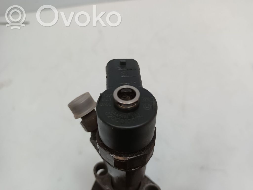 Inyector de combustible   8200010075