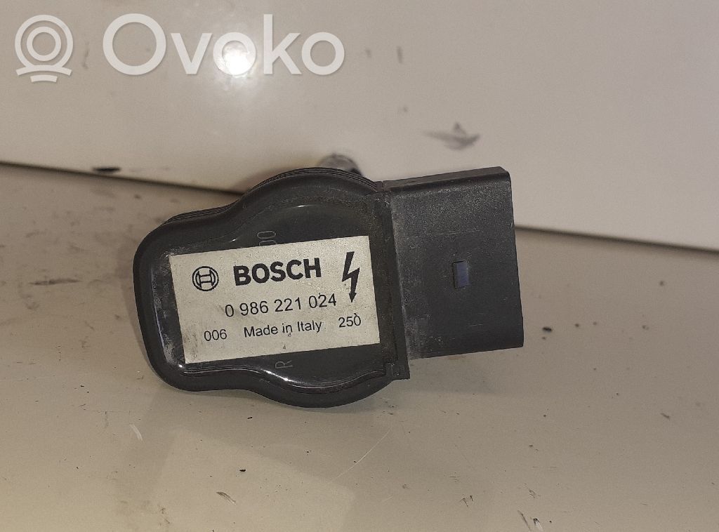 Audi A6 S6 C5 4B Bobina di accensione ad alta tensione 