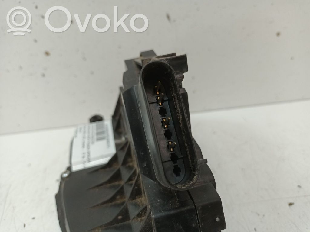 Takaoven lukko   8A6AA26412AC