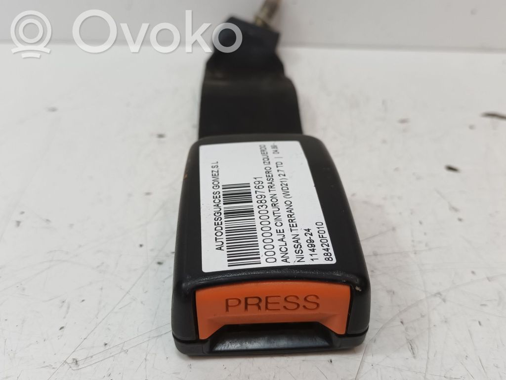Nissan Terrano Sagtis diržo galine