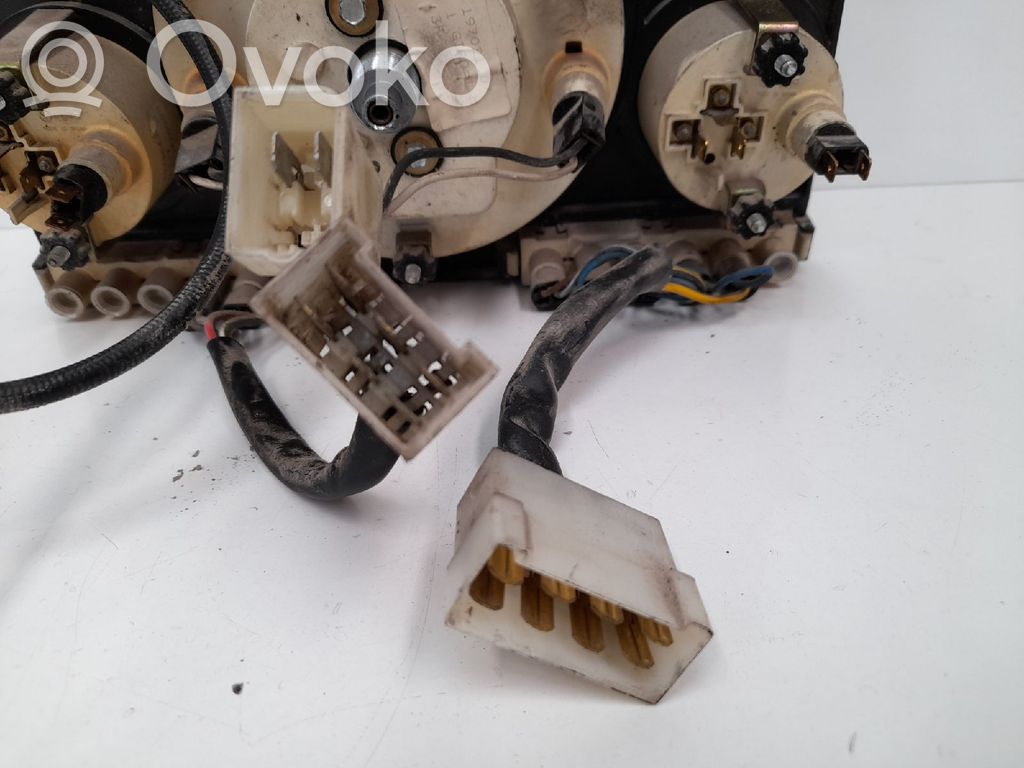 Mercedes-Benz 100 W631 Tachimetro (quadro strumenti)