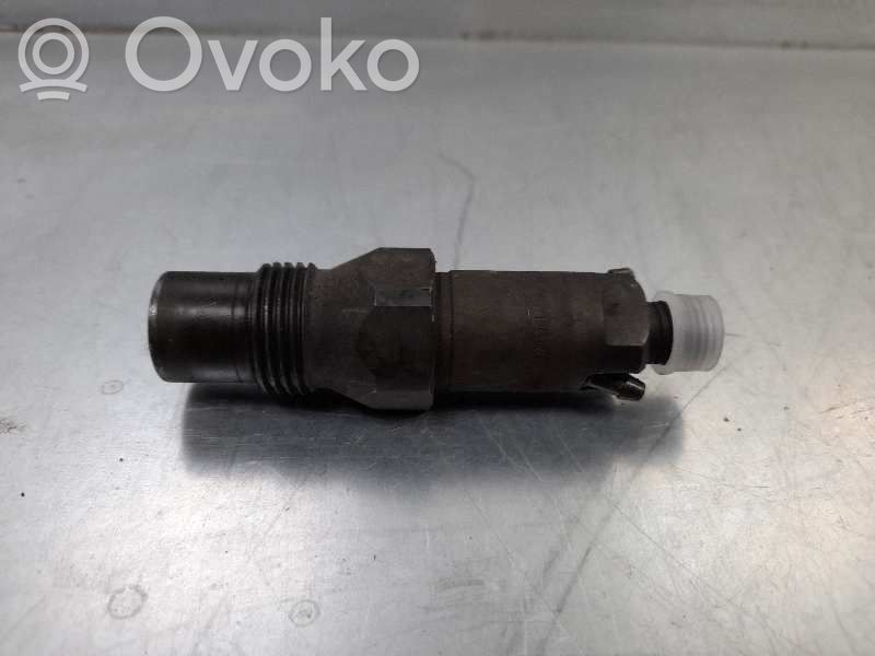 Fiat Punto (176) Inyector de combustible 