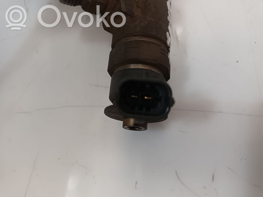 Injecteur de carburant   0445110489