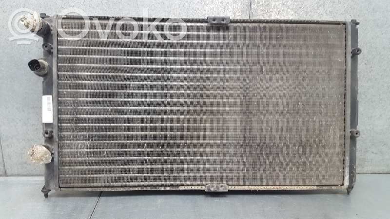 Volkswagen Polo III 6N 6N2 6NF Radiatore di raffreddamento 