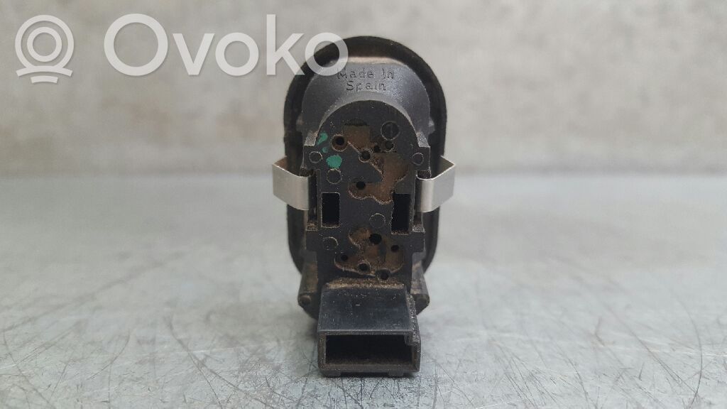 Comutator comandă geamuri electrice   90561388