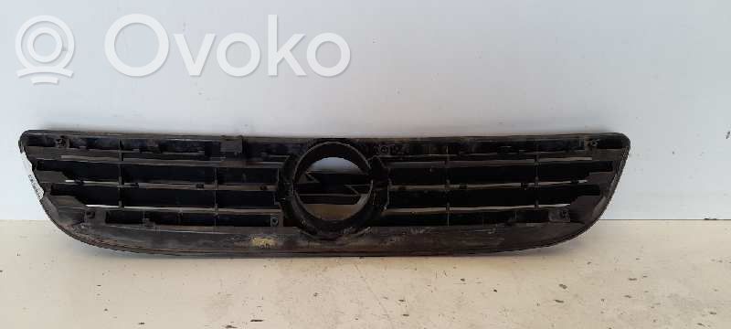 Opel Zafira A Griglia anteriore
