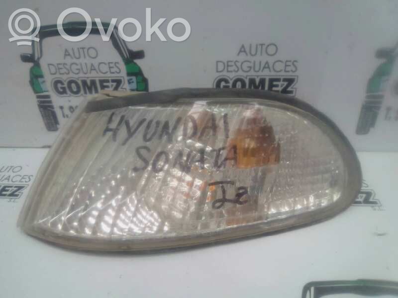 Hyundai Sonata Lampa przednia